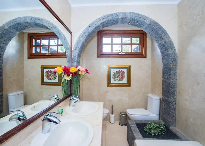 Villa Casa Seara Piscina, Wifi Y 400 Metro De La Playa, Arrecife (Lanzarote)