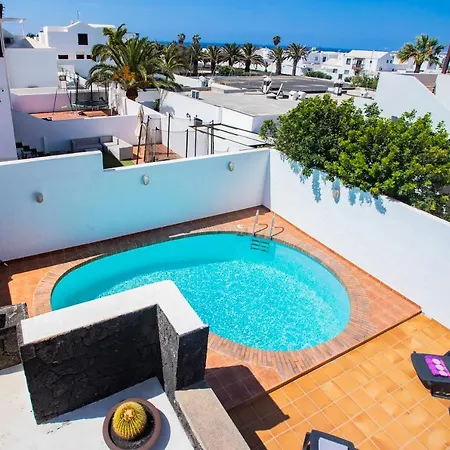 Villa Casa Seara Piscina, Wifi Y 400 Metro De La Playa, Arrecife (Lanzarote)