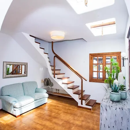 Casa Seara Piscina, Wifi Y 400 Metro De La Playa, Villa Arrecife (Lanzarote)