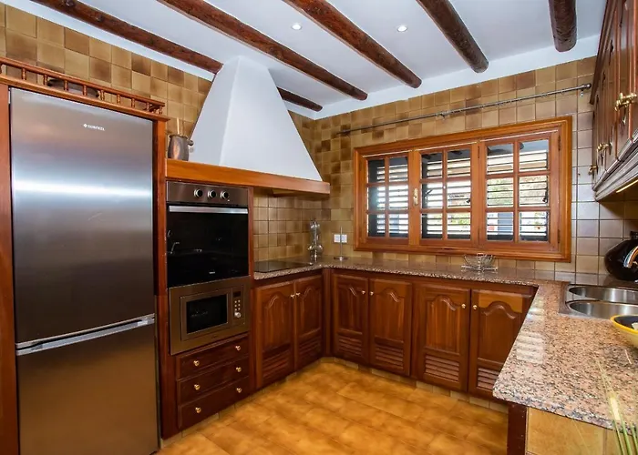 Casa Seara Piscina, Wifi Y 400 Metro De La Playa, Вилла